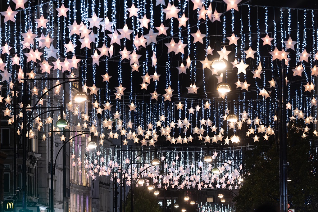 Verdensvindue Officer Grisling A Sky Full of Stars: Oxford Street Christmas Lights Return - Oxford Street