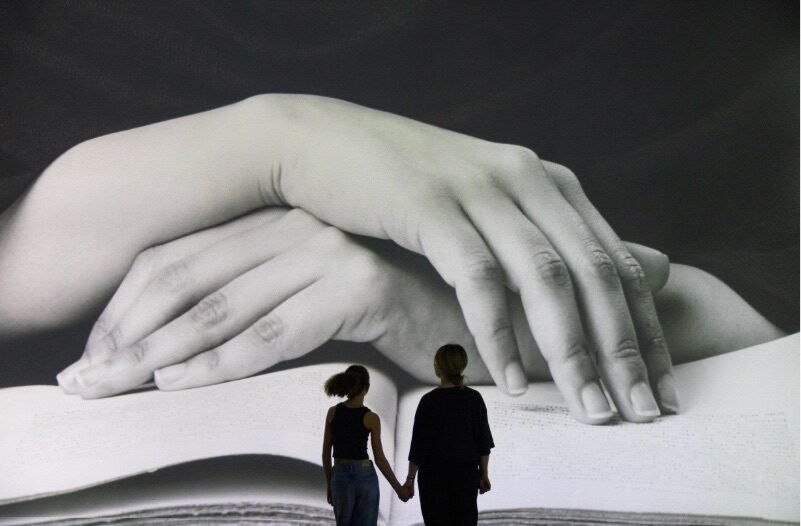 FRAMELESS National Portrait Gallery | Oxford Street